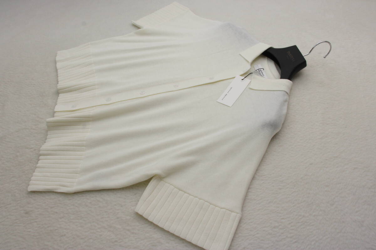 4004 新品タグ付き 前ボタン衿付きニットカットソー オフホワイトＭサイズ_画像1