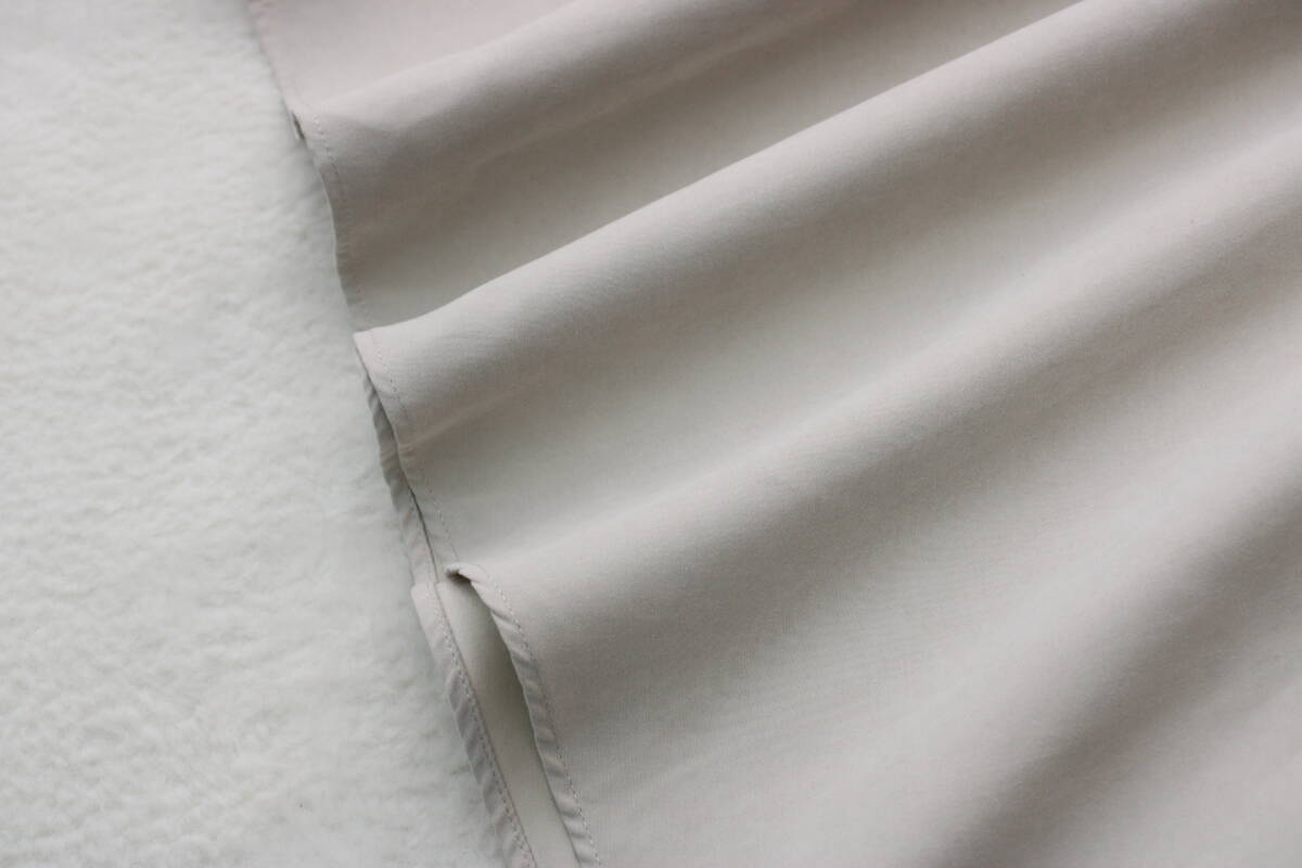 6439 新品 ウエストゴムスウェードライク消しプリーツスカート オフホワイトＭ 定価￥11,000税込み_画像6