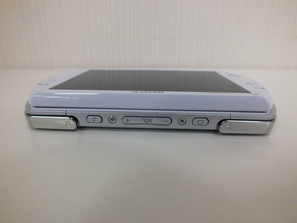  SONY PSP go PSP-N1000 PlayStation Portable プレイステーションポータブル ホワイト 本体 初期化・簡易動作確認済み 激安1円スタート_画像6