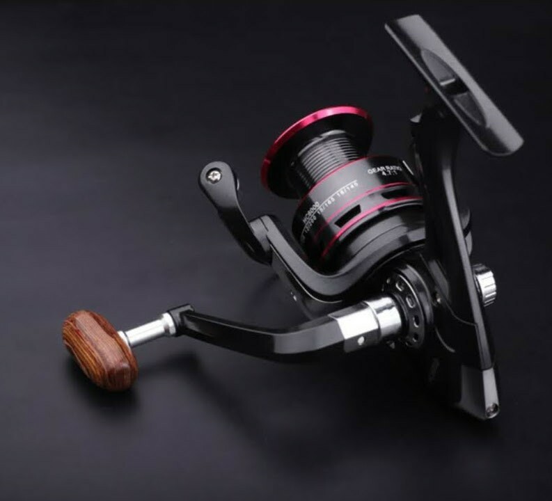 新品 スピニング リール 4000 番 ナイロンライン付き 糸付き 本体　釣具　釣り　_画像2