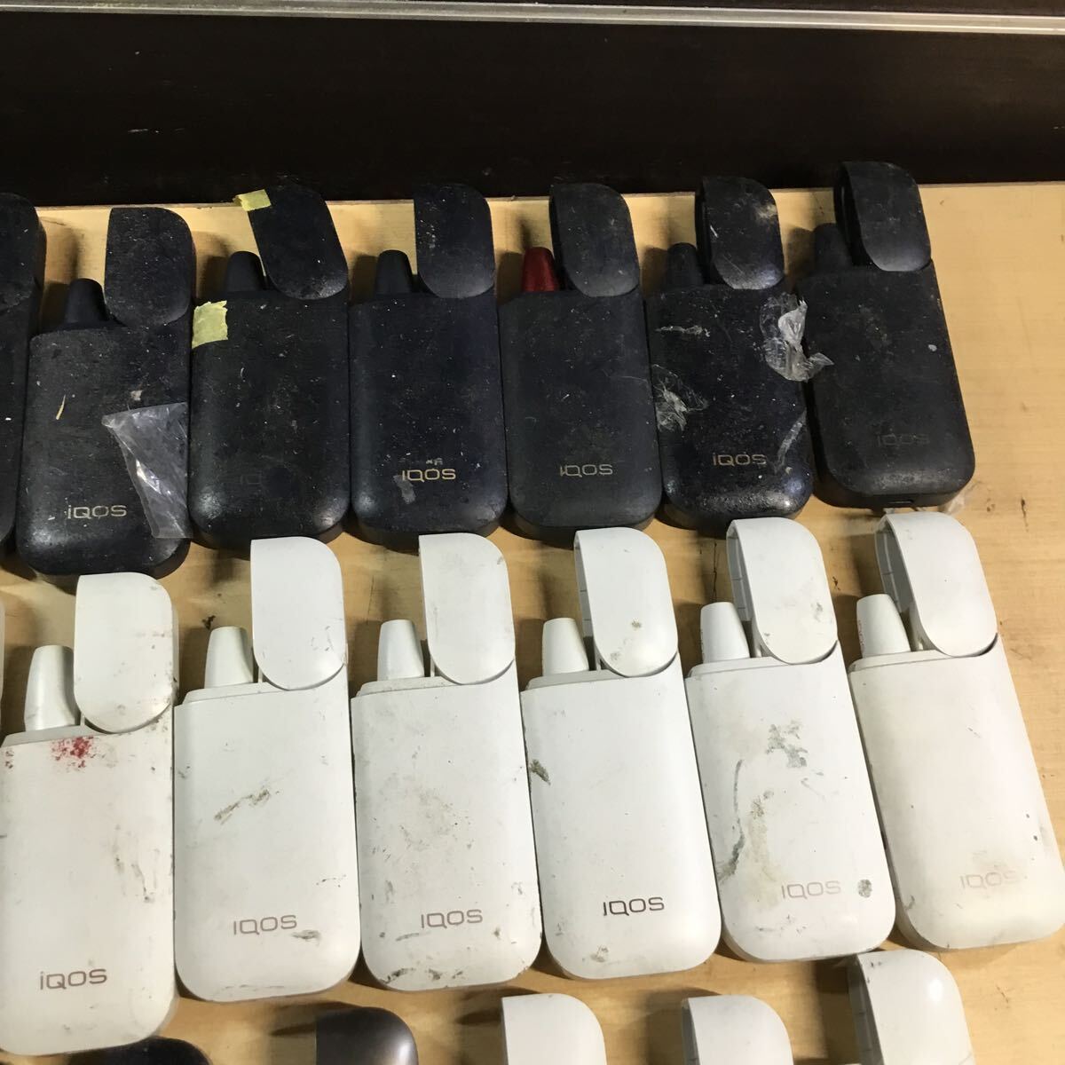 (1114102E) B級中古品/旧型iQOS アイコス 26個&ケース9個合計35個セットまとめ通電確認済 電子タバコ_画像3