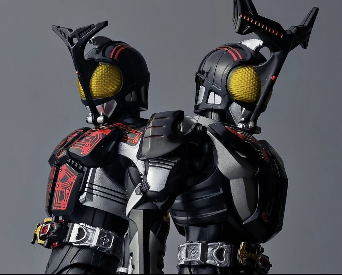 新品未開封　ダークカブト　ハイパーフォーム　フィギュア_画像4