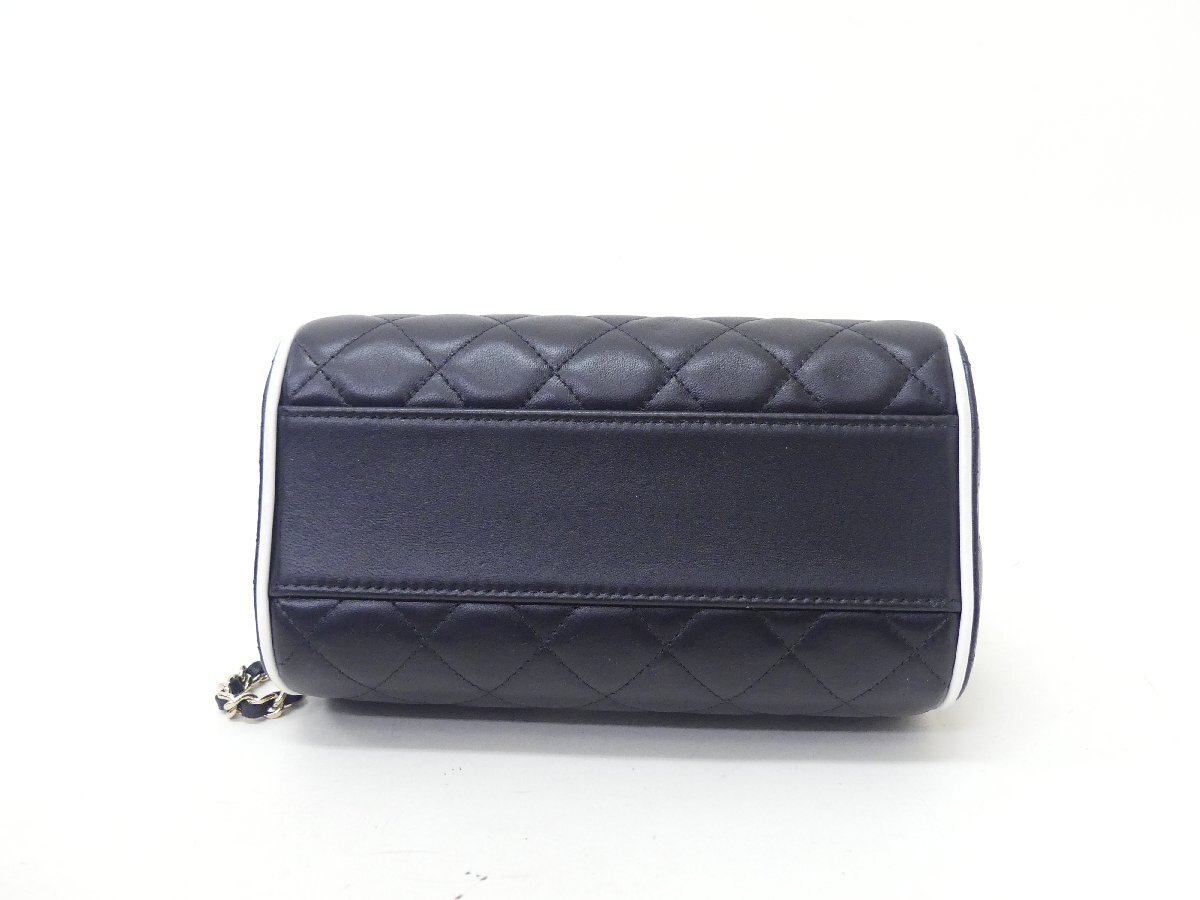 1円スタート CHANEL チェーンクラッチ 2WAYミニボストンバッグ ブラック/ホワイト ゴールド金具 AP4515_画像6