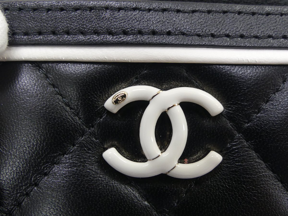 1円スタート CHANEL チェーンクラッチ 2WAYミニボストンバッグ ブラック/ホワイト ゴールド金具 AP4515_画像3