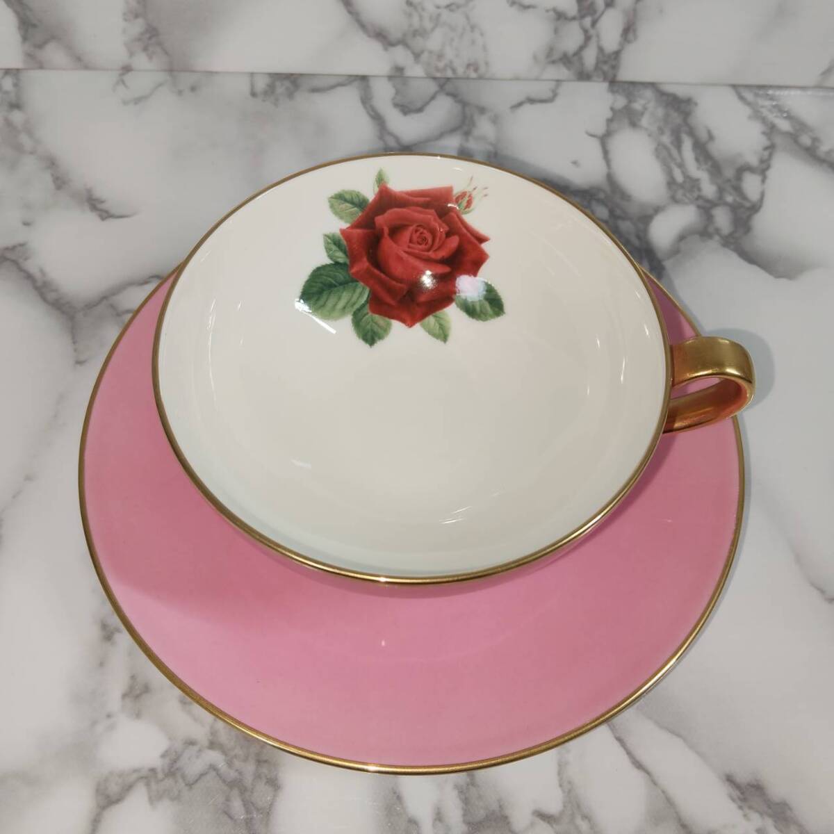 【H1022〇】AYNSLEY ティーセット 1客 Hall of Fame Roses NARUMI Bone China ピンク 金縁 ティーカップ ソーサー 陶器 エインズレイ_画像1
