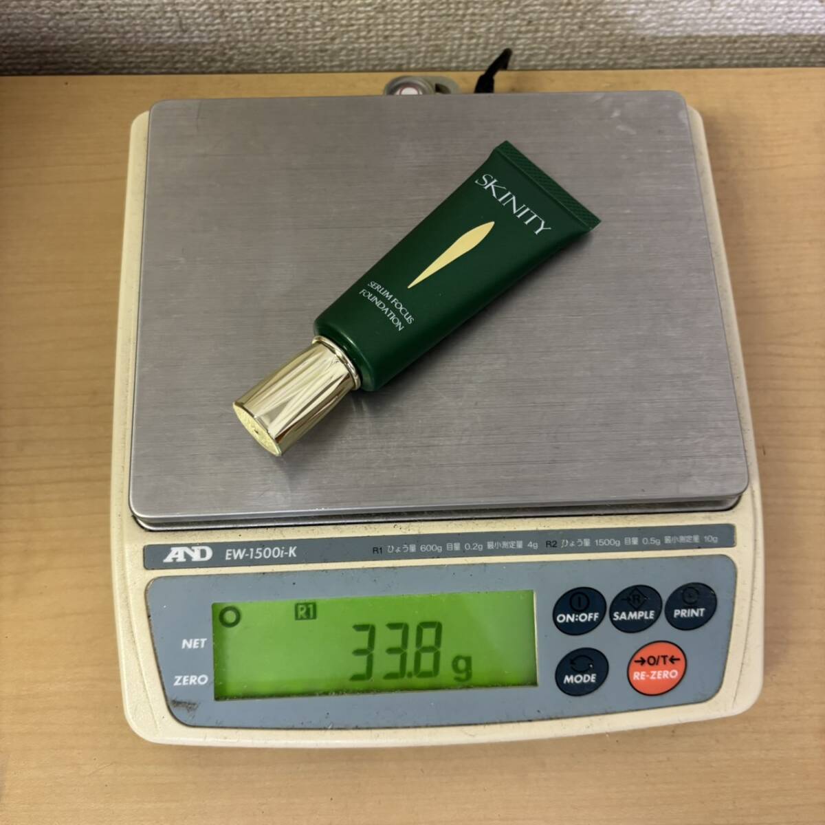 【T1029】SKINITY スキニティ セラムフォーカス ファンデーション 薬用リンクルケア美白リキッドファンデーション_画像5