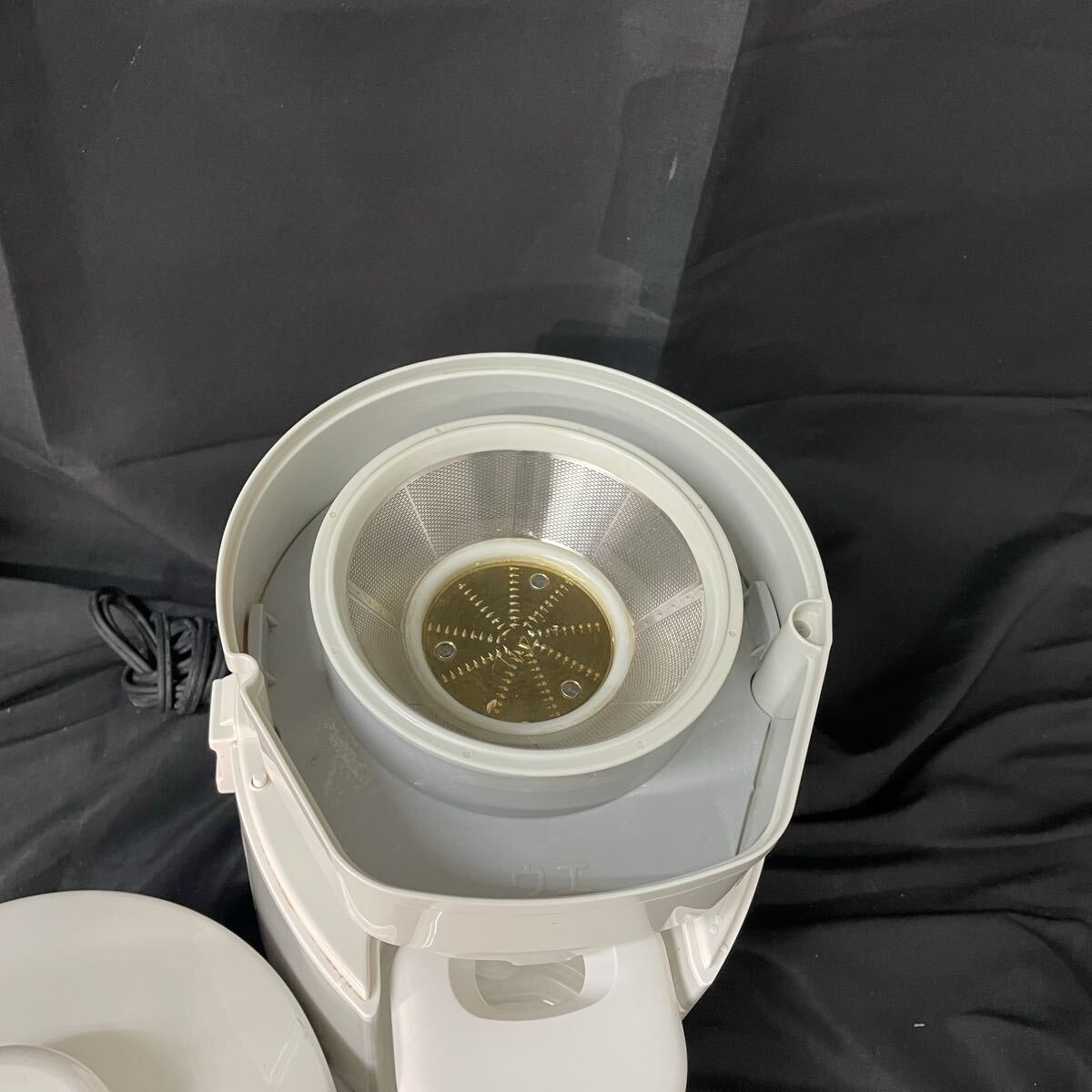 寺222 き 象印 ジューサー 0.45L 450ml しぼりたて フレッシュジュース 分解丸洗い ZOJIRUSHI BM-JK05-WA ホワイト_画像7