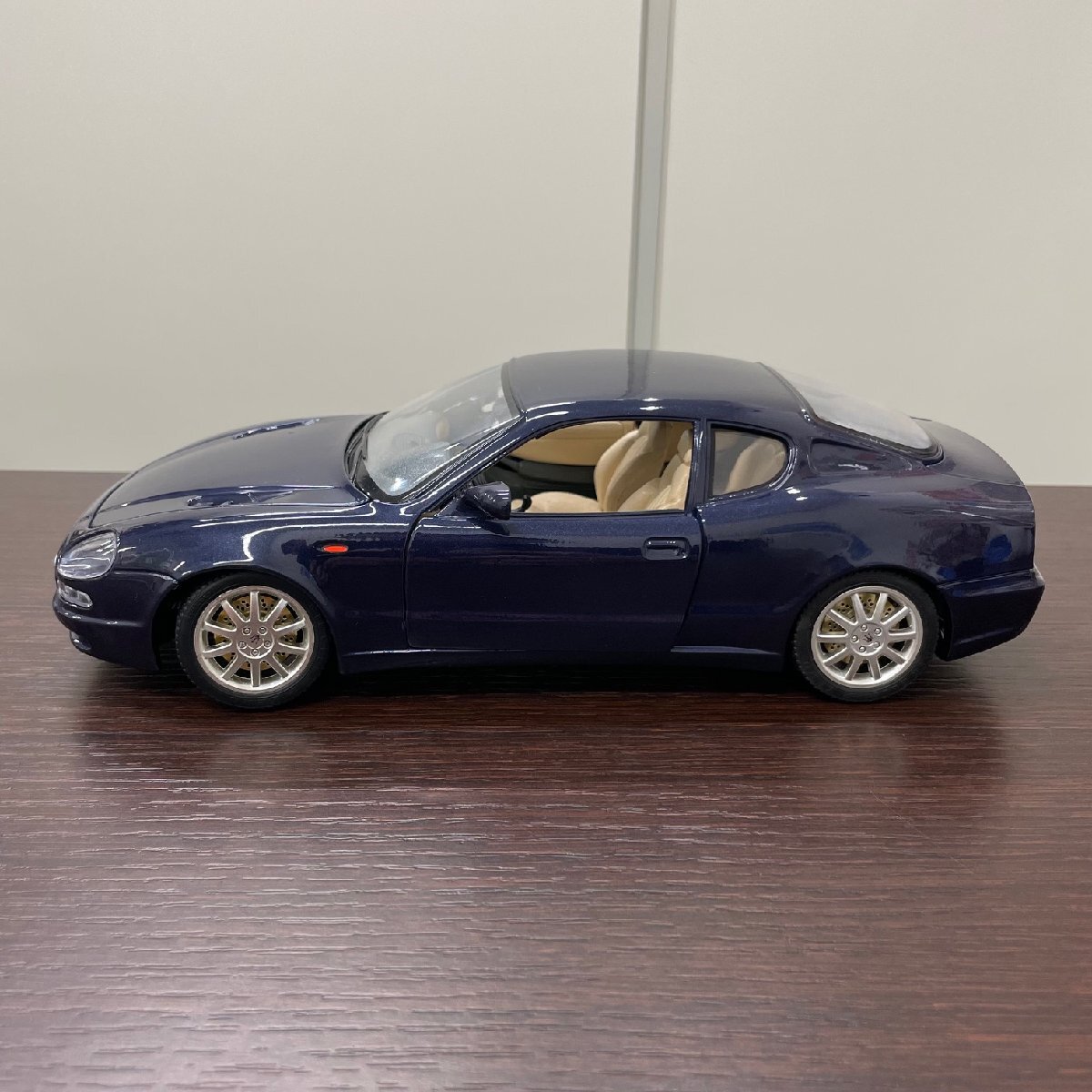 #*burago 1/18 MASERATI 3200GT Maserati BBurago миникар машина текущее состояние товар *#105