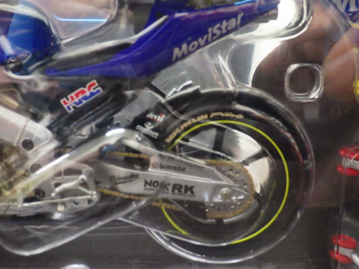 ★☆173 MINICHAMPS 1/12 HONDA RC211V SETE GIBERNAU MotoGP 2003 ミニカー オートバイ ミニチャンプス 中古 現状品 ☆★_画像9