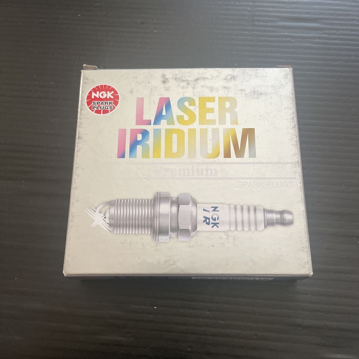 NGK SPARK PLUGS イリジウムプラグ DILZKAR7C11S （90137）_画像1