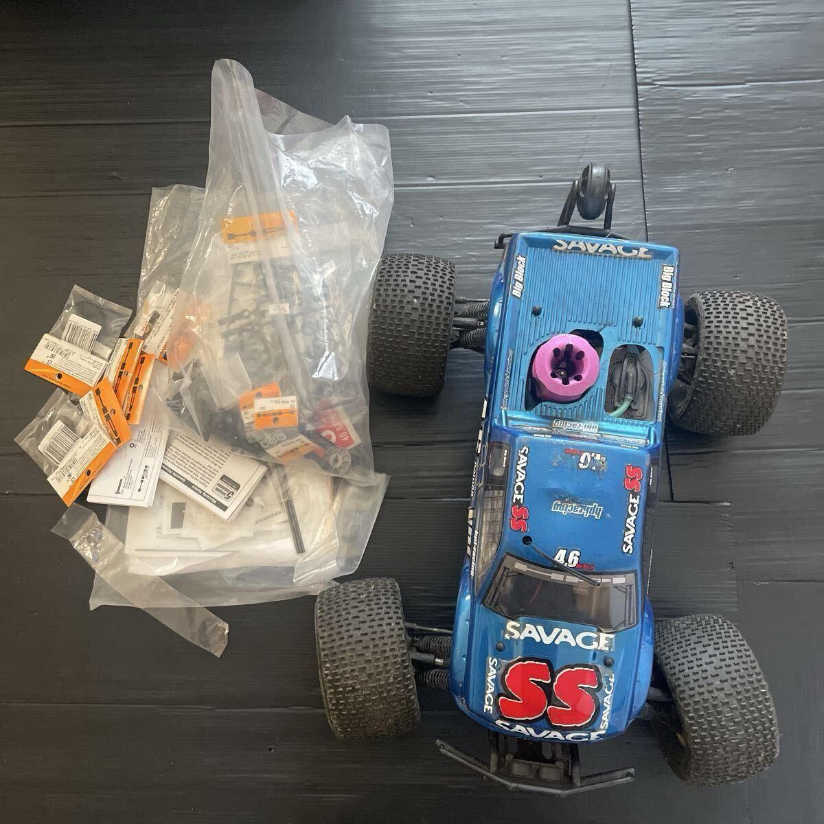 ラジコン　パーツ　まとめ　SAVAGE SS エンジン_画像1