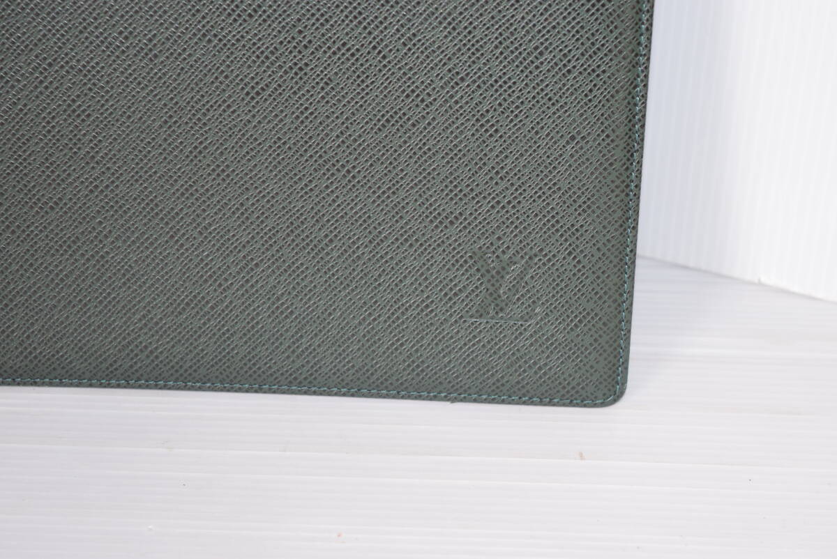 M LOUIS VUITTON Louis Vuitton R20407 Taiga Agenda вид low обложка для записной книжки Note покрытие обложка для книги 
