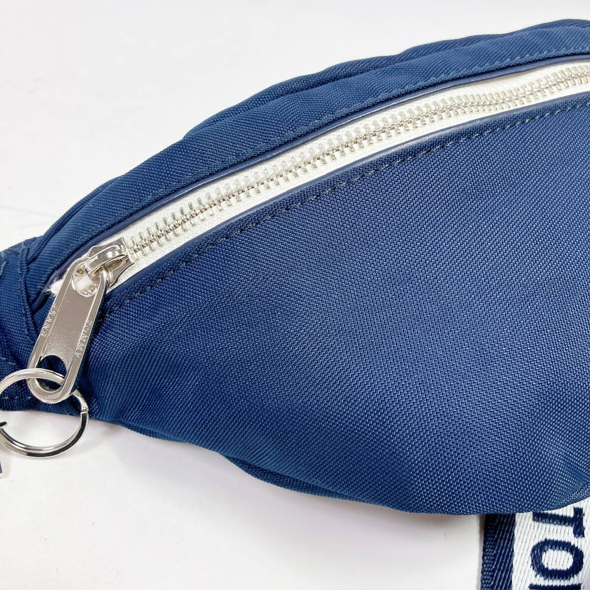 D2014◯ TOMMY JEANS トミージーンズ ショルダーバッグ ロゴショルダー ファスナー キャンバス ネイビー 紺 ポケット ユニセックス_画像4