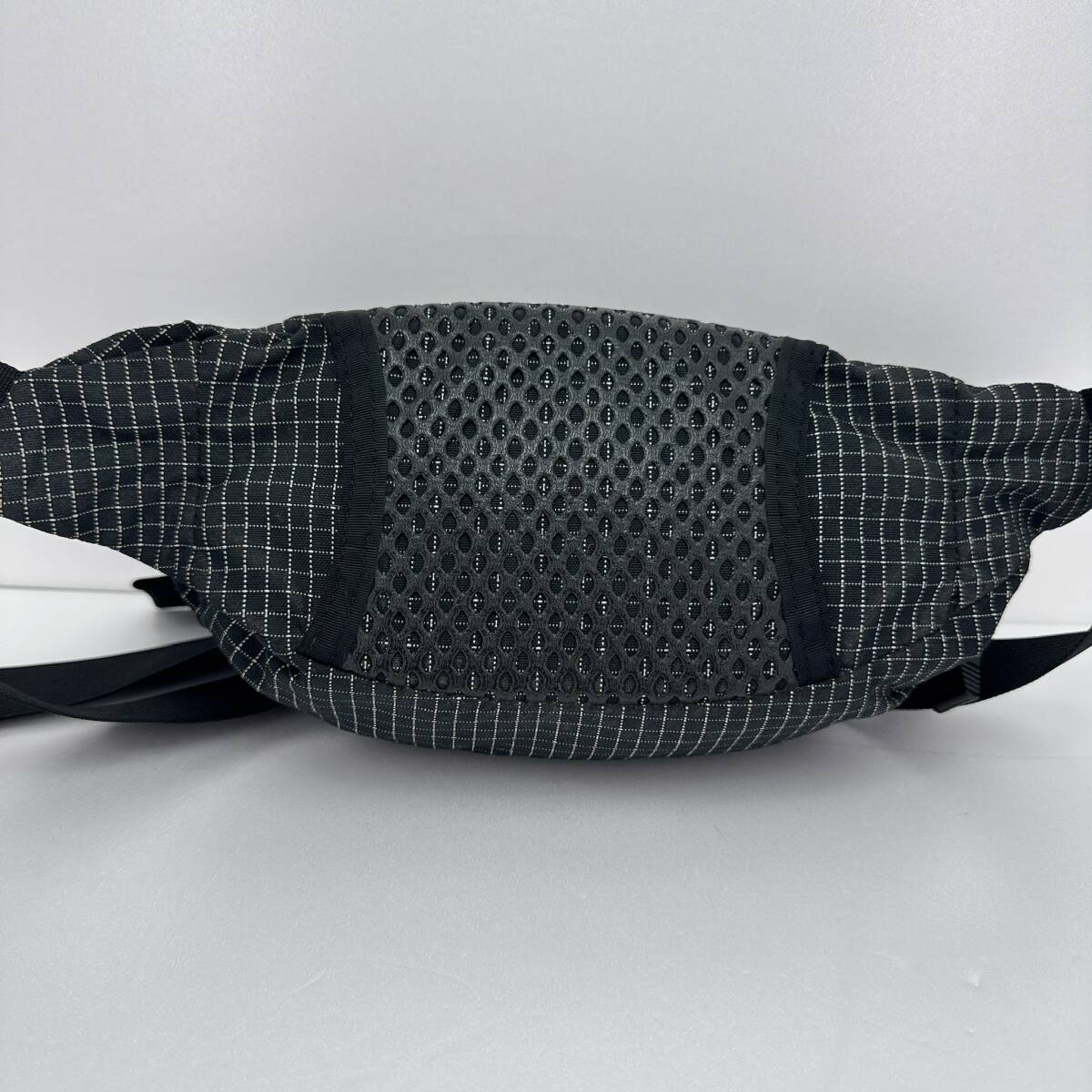 d13◯ GREGORY グレゴリー ウエストバッグ ウエストポーチ ブラック 黒 ユニセックス ファスナー ランニングポーチ バックル コットン_画像2