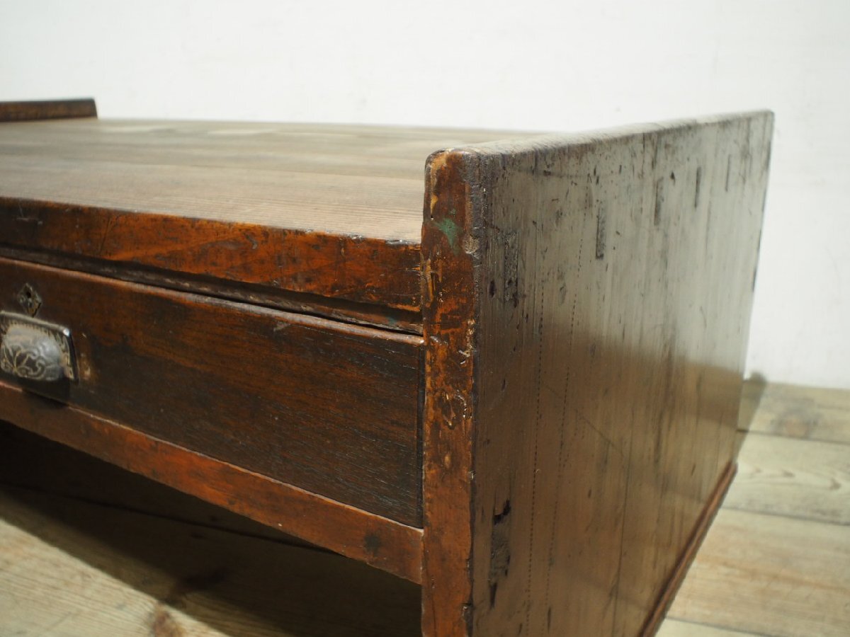 タF0979◆天板W101cm×D60cm◆ヴィンテージ◆素朴な杉材の大きい木製文机◆陳列台 展示台 ローテーブル 座卓 ちゃぶ台 引き出し レトロM笹4_画像4