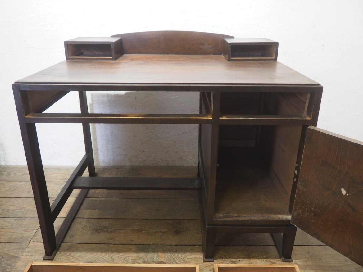 タ荷U0405◆天板W98,5cm×D66cm◆アンティーク◆レトロな洋館の古い木製片袖机◆ナラ材 テーブル デスク 学習机 収納棚 飾り棚R(ヤD)伊_画像6