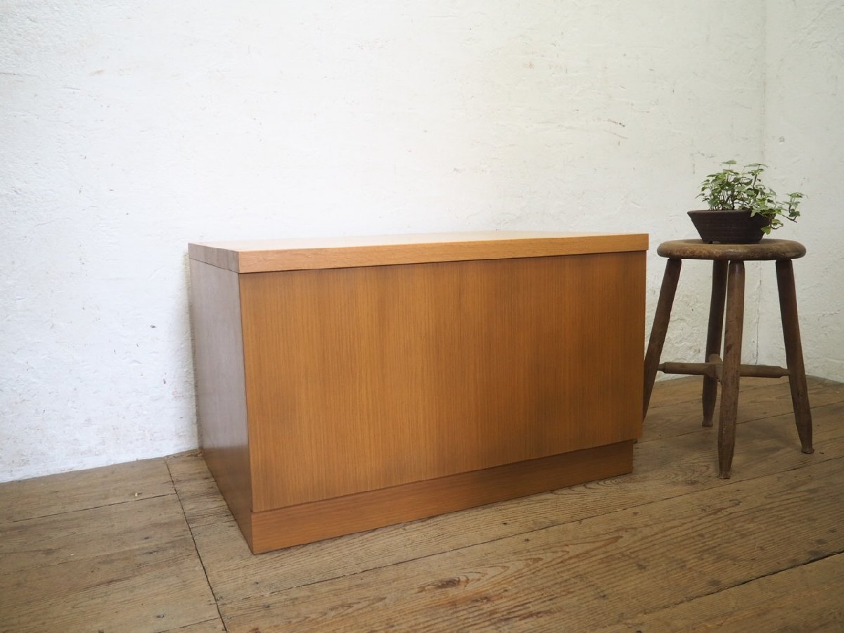 タ荷H0069◆④H45,5×W72×D51,5(cm)◆アジャスター付き◆シンプルなデザインの木製陳列台◆飾り棚 展示台 ラック ローボードL(ヤB)松_画像1