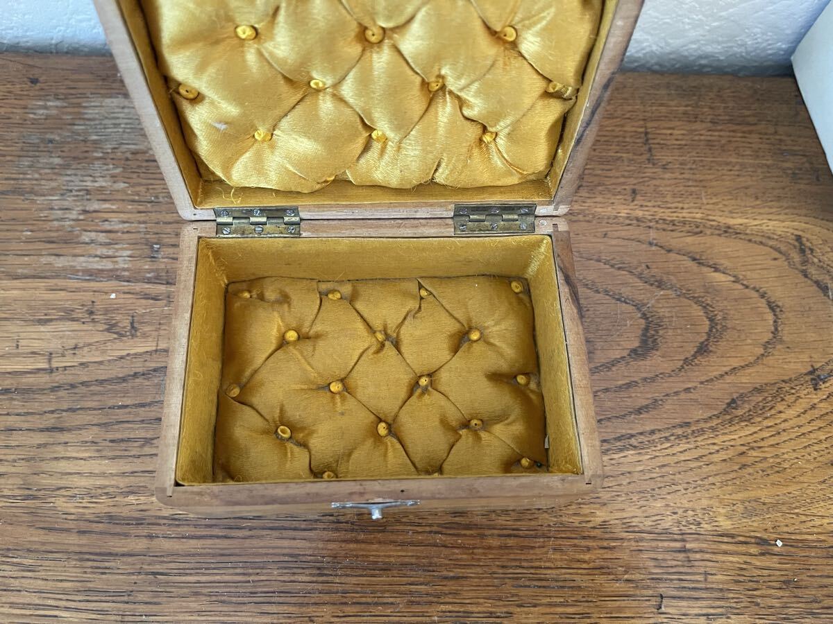  Франция античный moshu Lynn n автомобиль n Berry. . земля производство s Mille jue Reebok s из дерева бардачок 