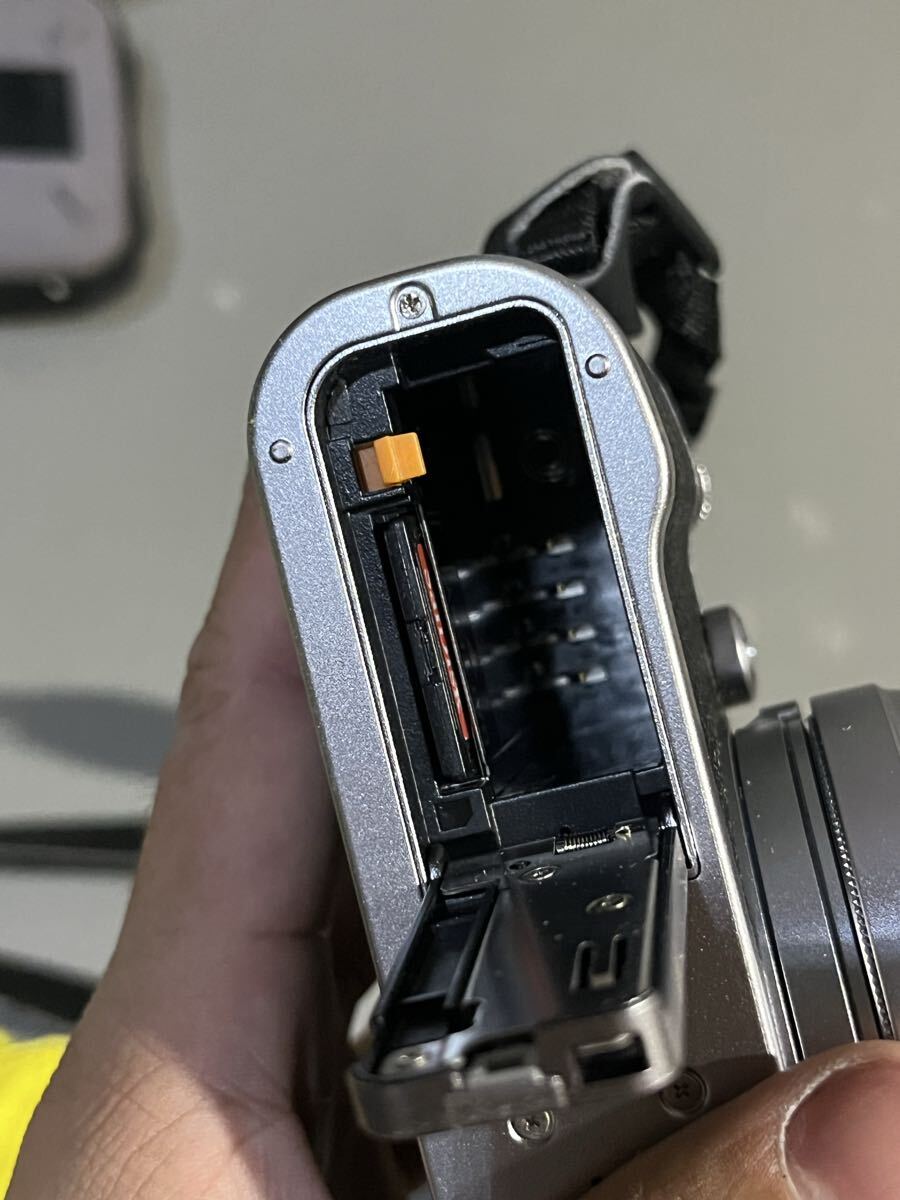 FUJIFILM 富士フイルム デジタルカメラ X100F シルバー_画像6