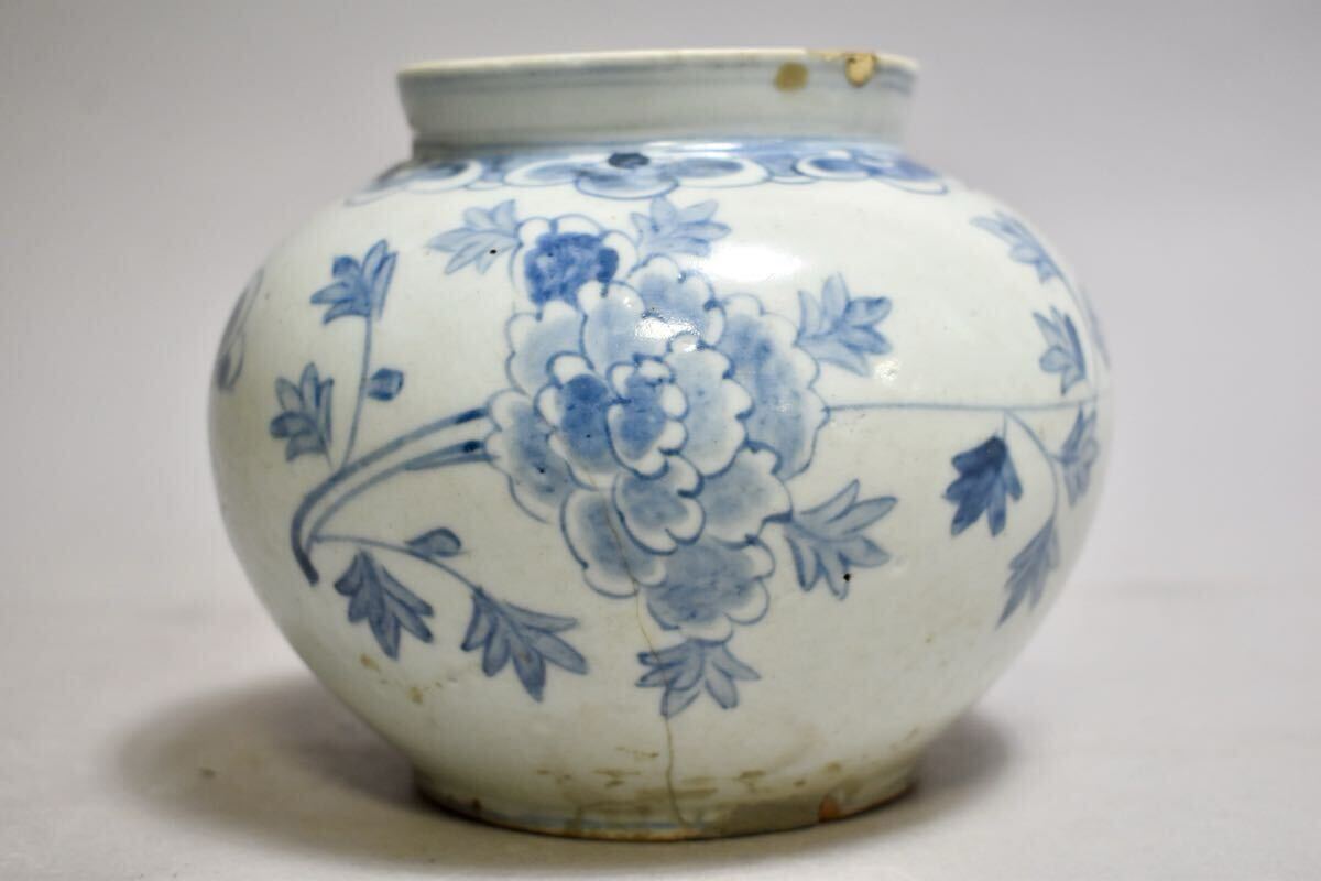 【英】A1282 時代 李朝染付牡丹図壺 中国美術 朝鮮 韓国 高麗 李朝 壷 青花 花入 骨董品 美術品 古美術 時代品 se_画像1