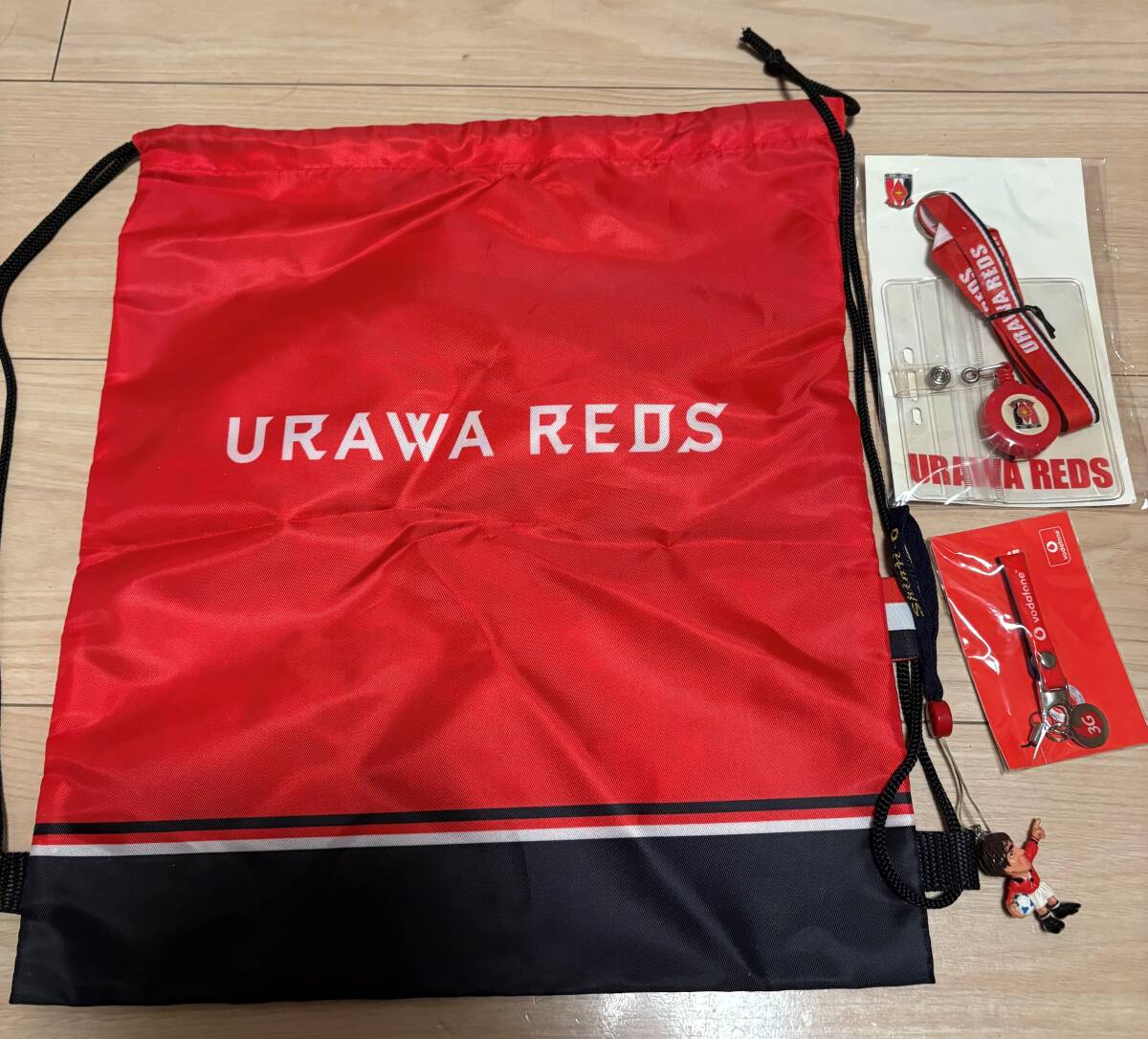 浦和レッズスタジアム配布巾着、その他いろいろ_画像2