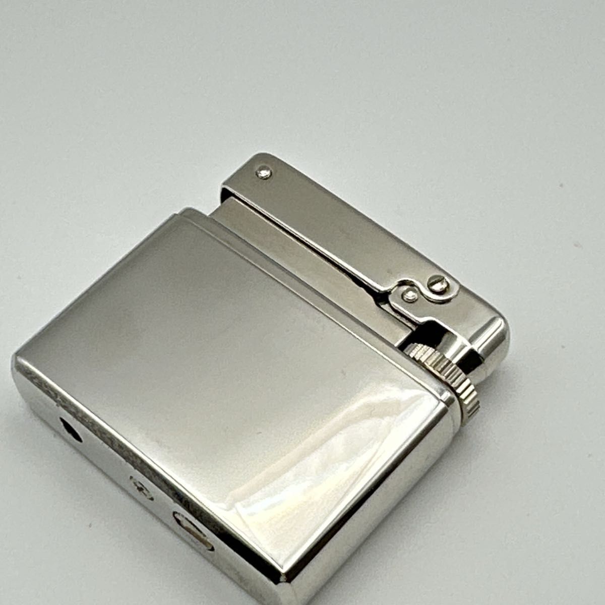 極上の逸品【廃盤 希少 美品】Vivienne Westwood ライター 本体 箱付き　ビィビィアンウェストウッド　ネイビー　ラメ入り　圧倒的存在感_画像3