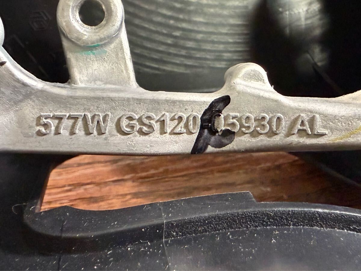 トヨタ ノア ヴォクシー エスクァイア ハリアー等 純正 ステアリング ハンドル 黒木目 ウッド レザー GS120-05930 0104R71116_画像9