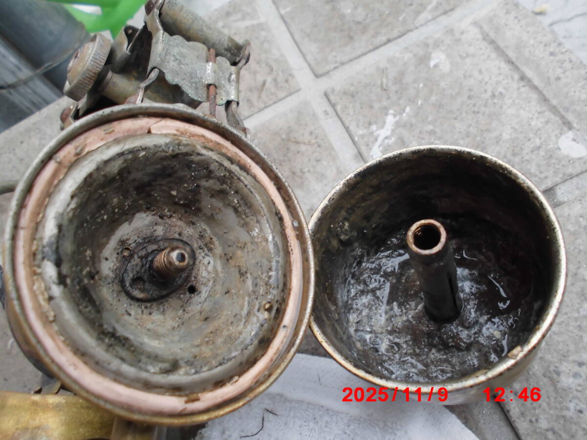 雨風防護カーバイトランプ大正時代(自転車等汎用型) メーカーTHE(欧米製?) 点灯する貴重品珍品_画像6