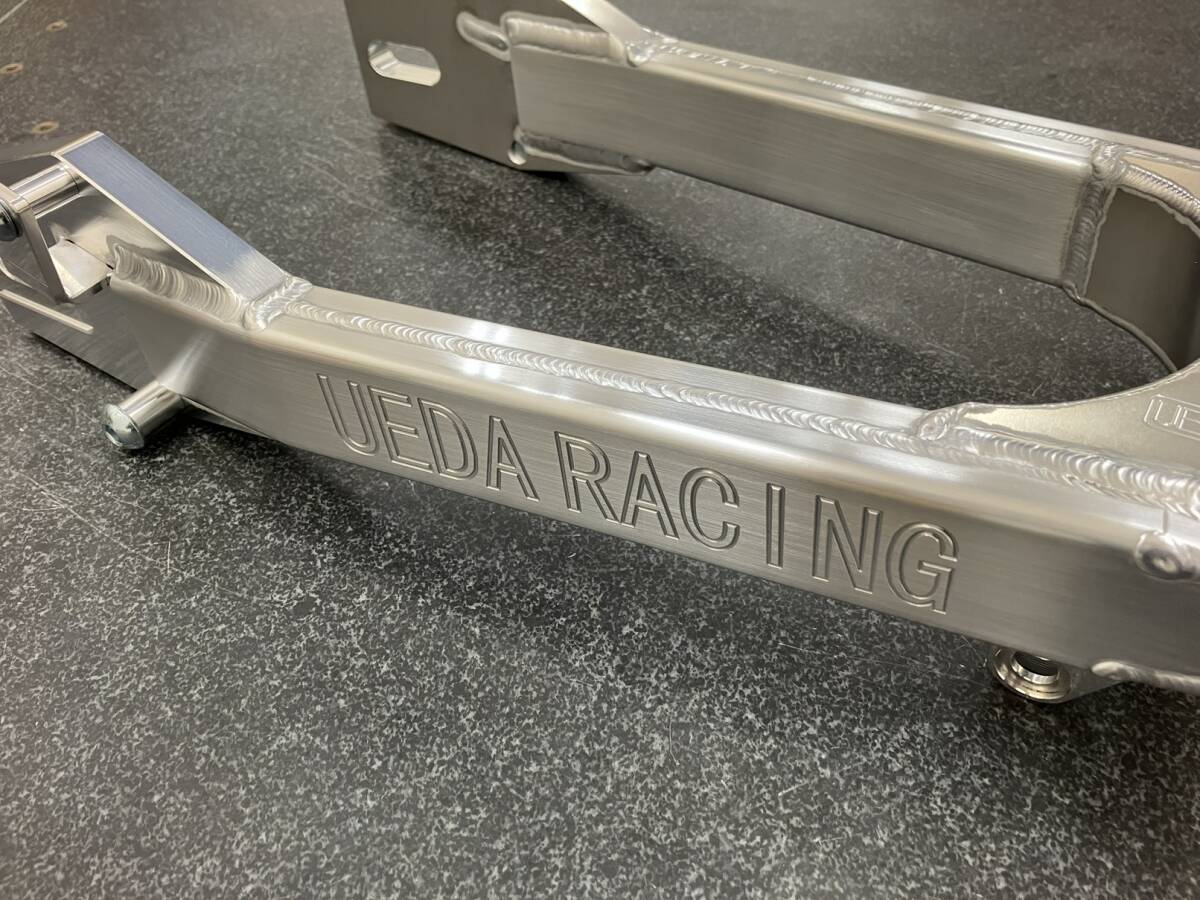 ウエダレーシング　GT380　アルミスイングアーム　モナカ　マーク有　MR　 _画像3