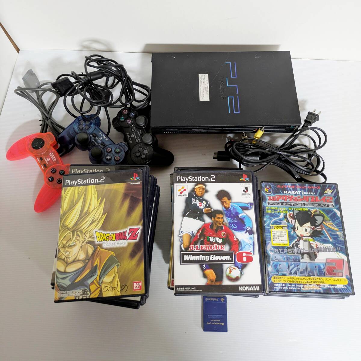 aa096【ジャンク】SONY PlayStation2 SCPH-30000 コントローラー(グリーン)付き 3個 ソフト22個付き_画像1