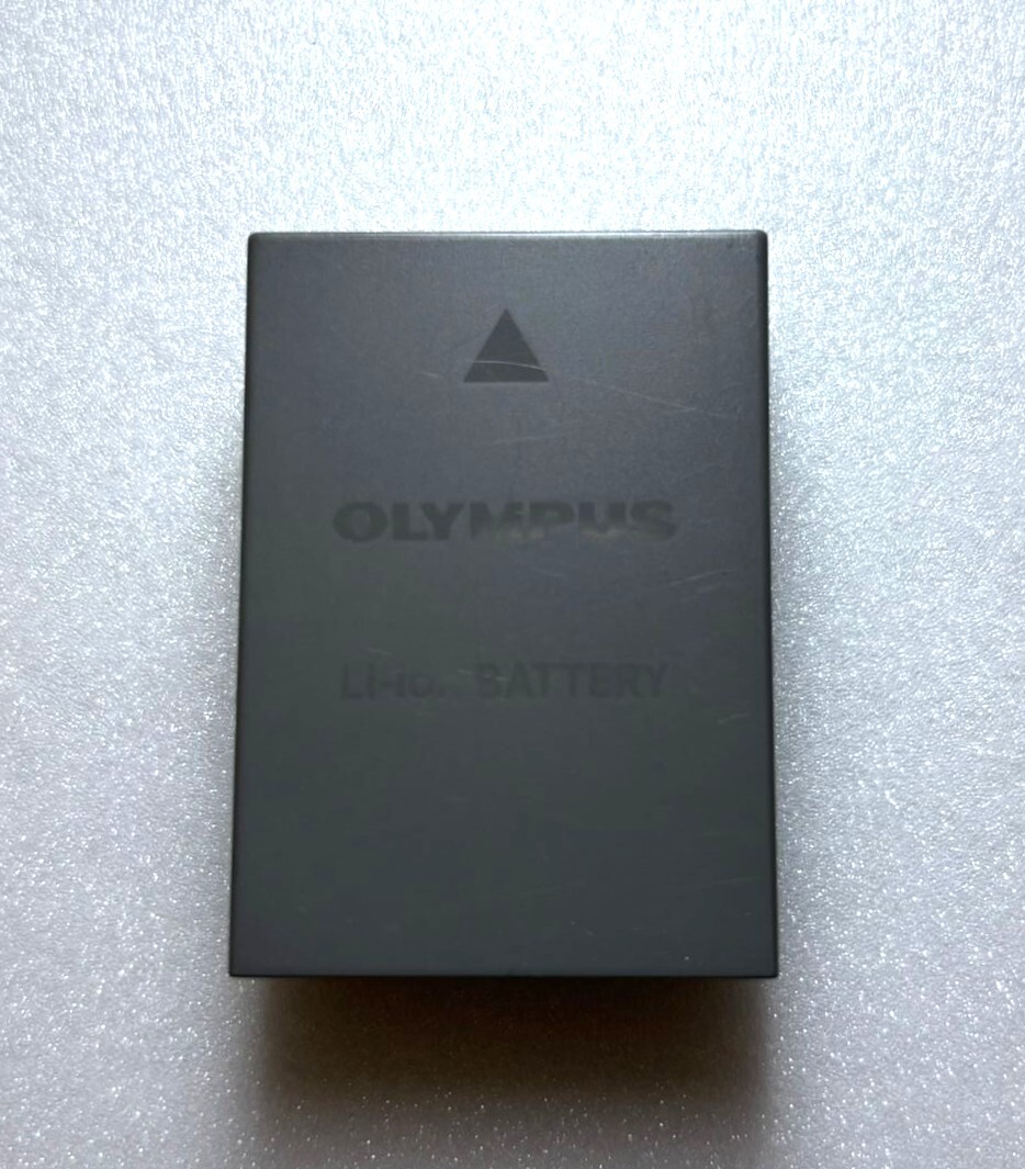オリンパス OLYMPUS BLN-1 純正 リチウムイオン充電池 充電動作確認済 中古美品 送料無料 北海道 沖縄 離島不可_画像1