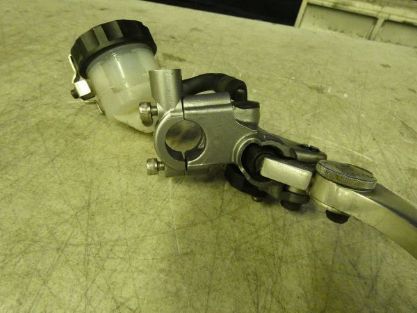 ★No.4830「倉庫整理大セール！NISIN製 フロントブレーキ マスターシリンダー/ハーレーダビッドソン 1inc.バー使用歴」格安価格！_画像8