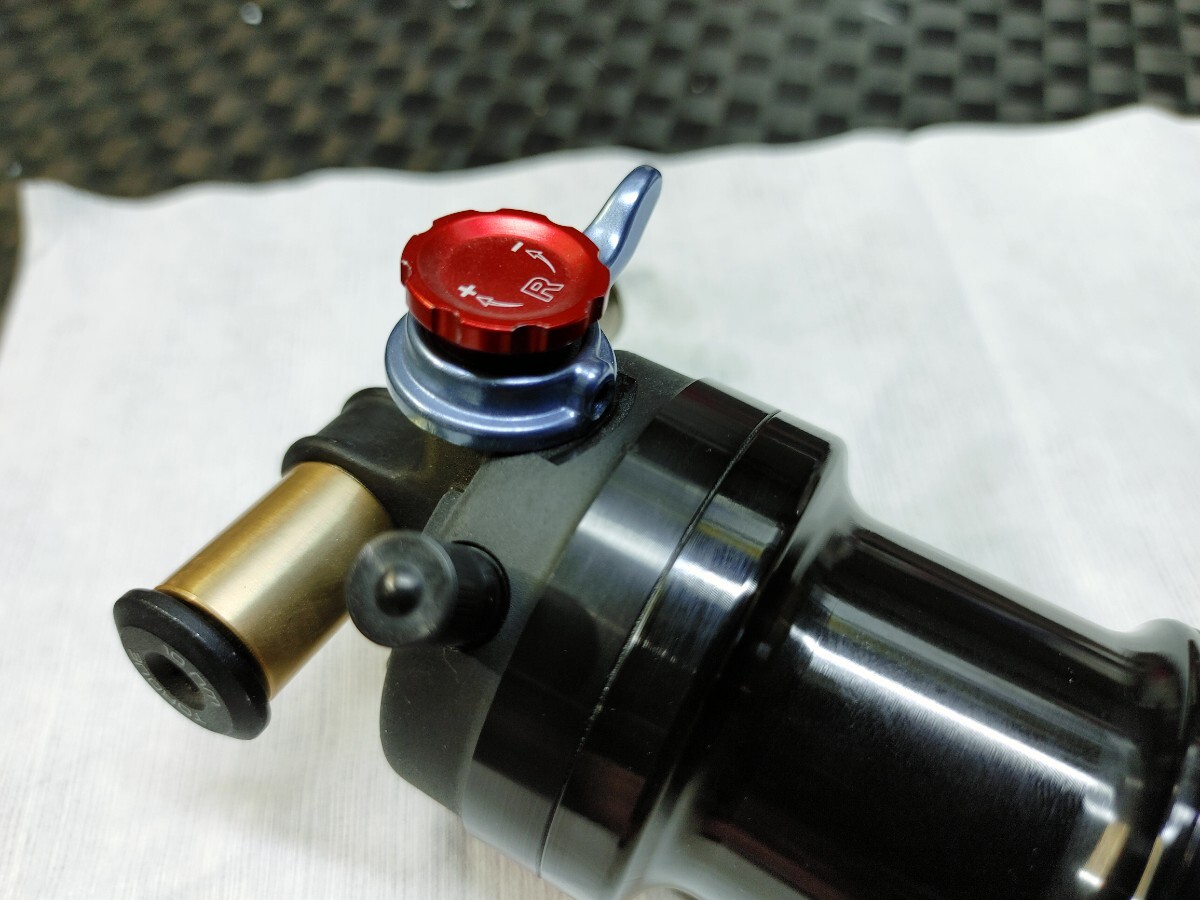 マウンテンバイク サスペンション ロックショックス rockshocks TREK FUEL EX5純正_画像9