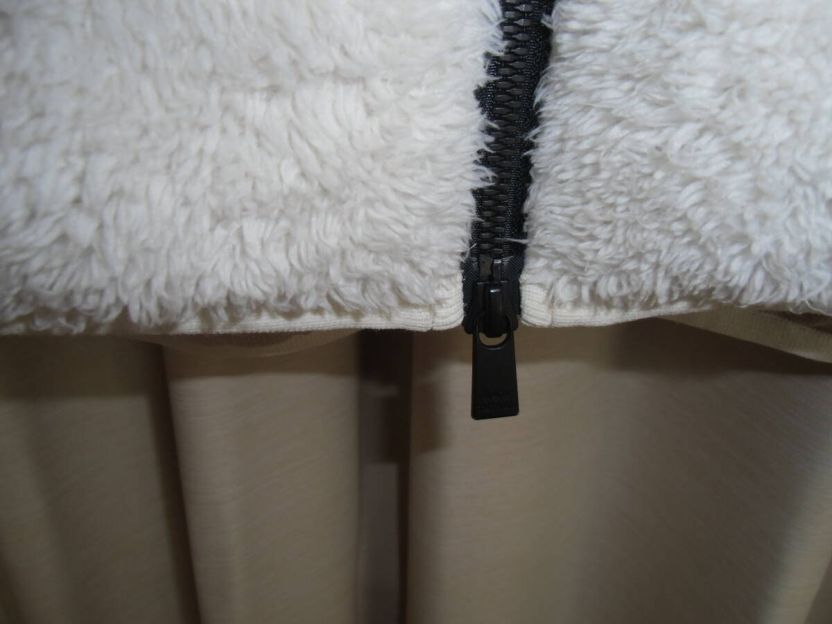 TATRAS タトラス・ ボア フリース パーカー ジャケット　ホワイト 起毛 ダブルジップ 背面ロゴ 肩ロゴワッペン サイズ　02（L相当）_画像4