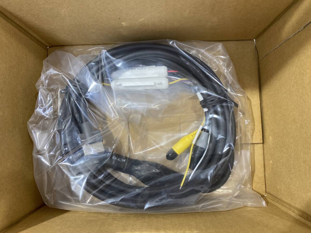 未使用品 コシダテック 8インチ 高画質モニター HM-8000 車載モニター 車用周辺機器 トラック 大型車両向け カー用品 車 部品 パーツ_画像2