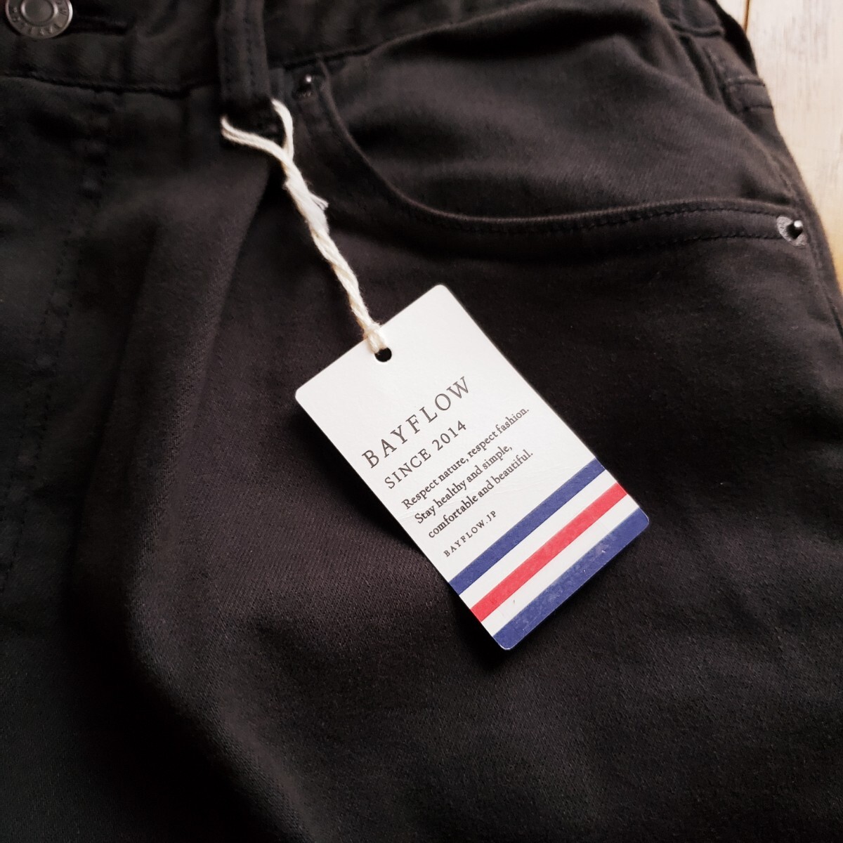 【新品】BAYFLOW Lサイズ B-FLEX セミワイドパンツ ストレッチ チャコール ベイフロー リラックスシルエット_画像4