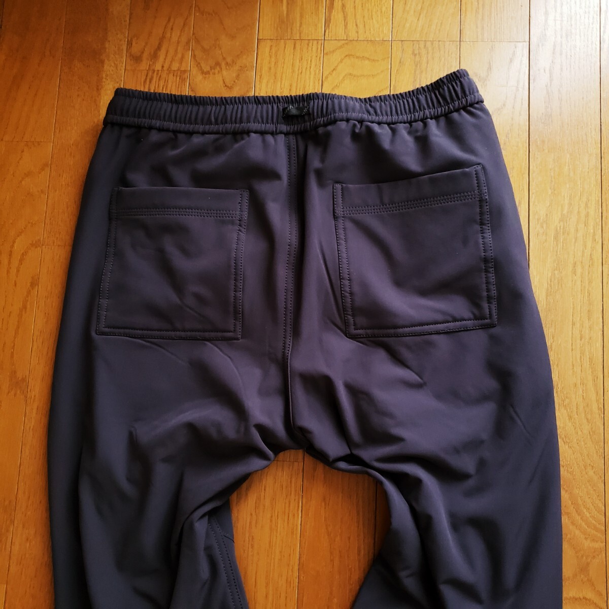 【新品】BAYFLOW Lサイズ 裏フリース ジョガーパンツ ネイビー ウォッシャブル ジョグパンツ ベイフロー イージーパンツ 冬_画像9