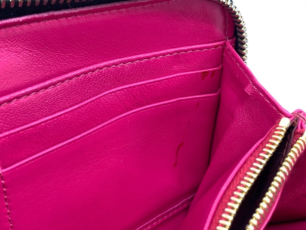 miu miu MiuMiu эмаль раунд Zip длинный кошелек [ б/у ] оттенок черного чёрный × розовый лента женский бренд мелкие вещи GIN56337