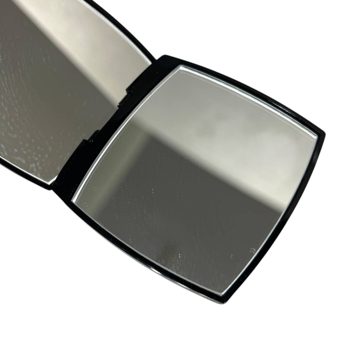シャネル CHANEL ミロワール ドゥーブル ファセット コンパクトミラー 鏡 カバー付き ■中古品■ZKM7022ZC_画像5