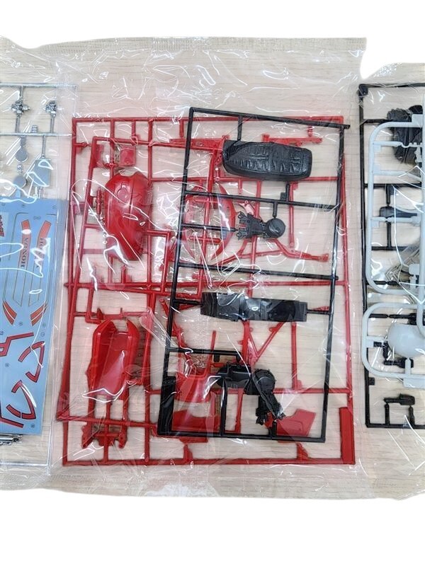 【未組み立て】 プラモデル 1/12 バリバリ伝説 No.01 巨摩郡 CB750F STYM4894_画像7