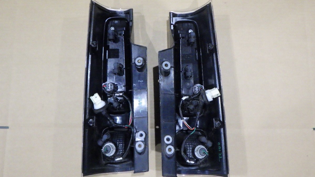 売り切り！！スペーシア　MK53S　左右テールランプセット！　テールライト　コイト　koito 220-5938_画像6