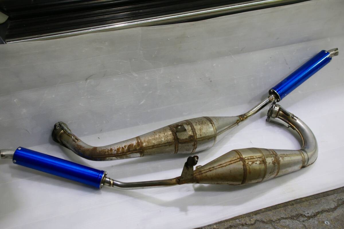 NSR250R MC21から取り外し ドッグファイトチャンバー 美品 転倒キズなし MC18MC21MC28_画像6