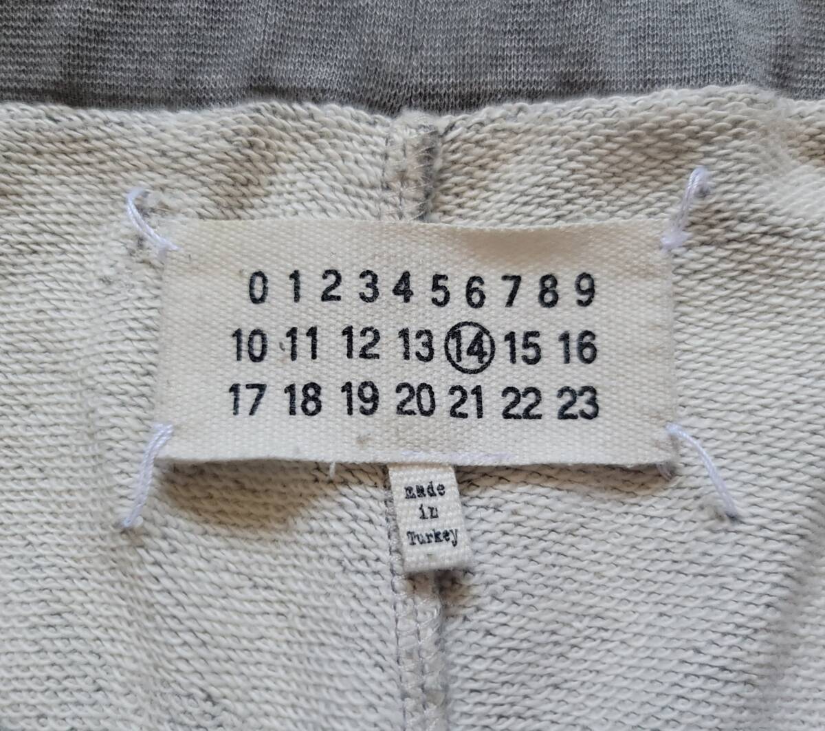 ◆ Maison Margiela ◆ マルジェラ ◆ スウェットパンツ　ステレオタイプ 48　STEREOTYPE　コットン ジョガーパンツ　メンズ　グレー_画像9