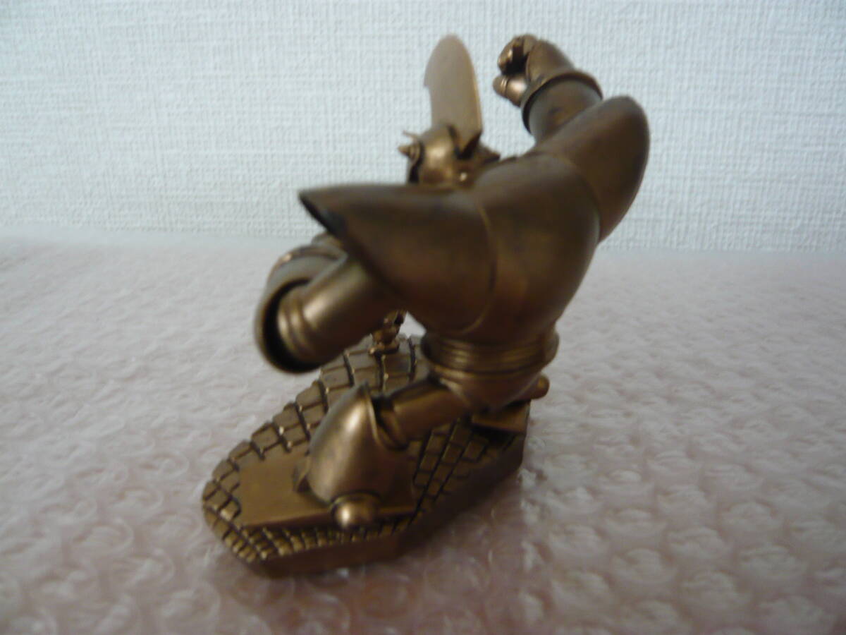 ドラゴンボールカプセル　メモリーズ編　ウーロン巨大ロボ　ブロンズVer_画像2