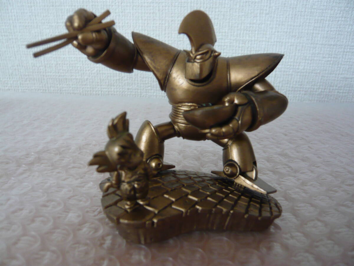 ドラゴンボールカプセル　メモリーズ編　ウーロン巨大ロボ　ブロンズVer_画像1