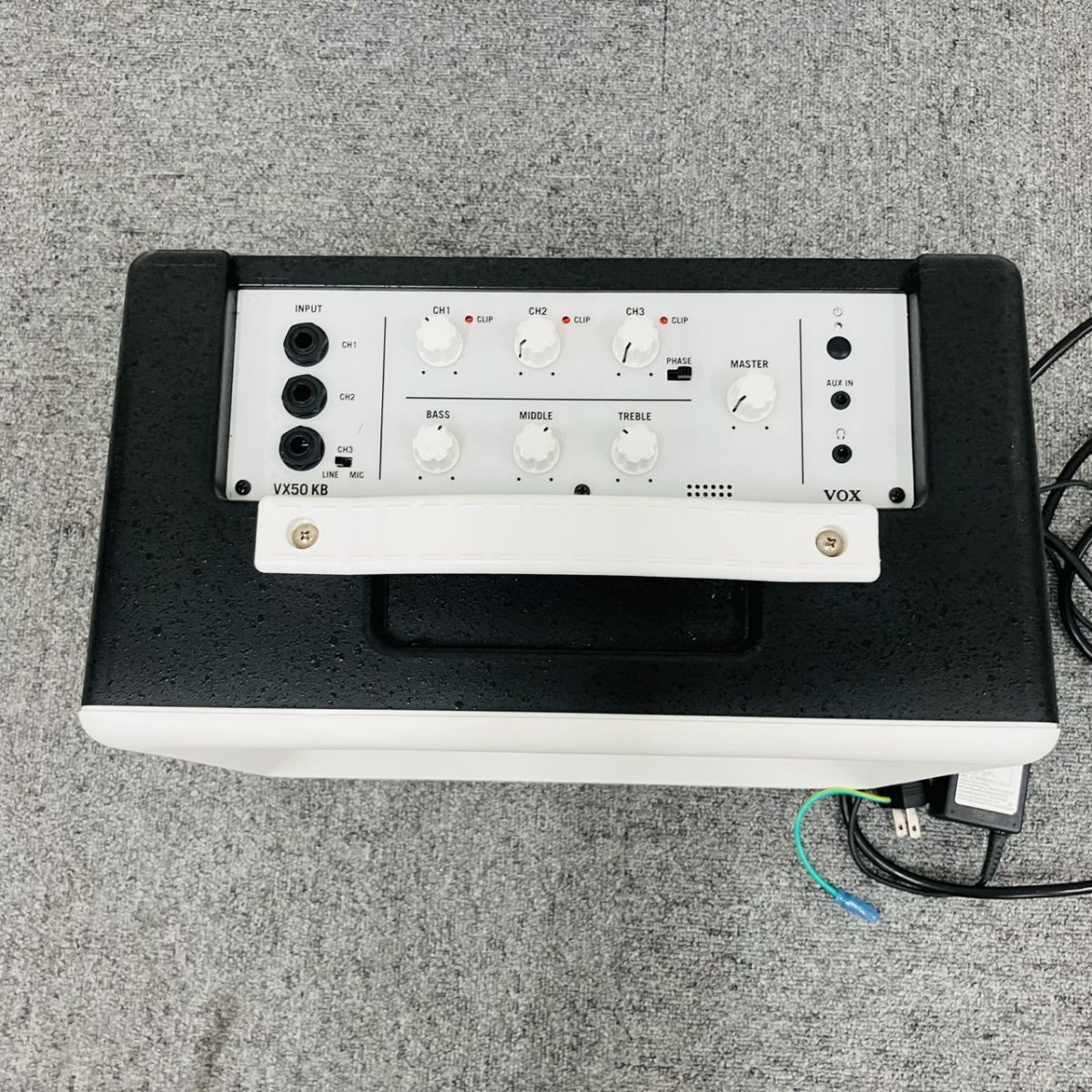 T240-Z23-68 VOX VX50-KB キーボードアンプ アダプター付属 Nutube搭載 真空管ポータブル・キーボード・アンプ 通電確認済み アンプ SA_画像6