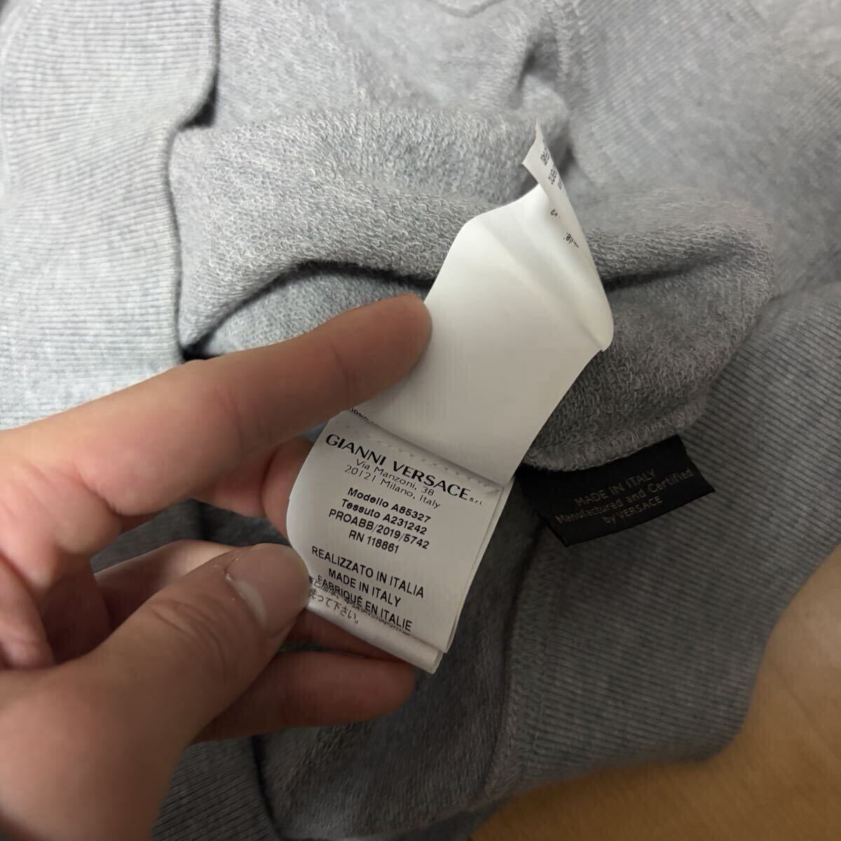 1円スタート versace ベルサーチ トレーナー スウェット グレー S 長袖 ワンポイント _画像6