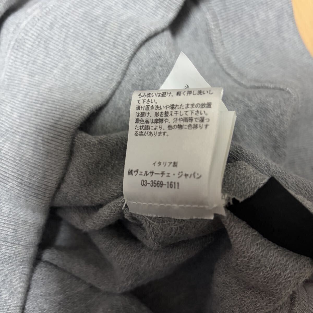 1円スタート versace ベルサーチ トレーナー スウェット グレー S 長袖 ワンポイント _画像8