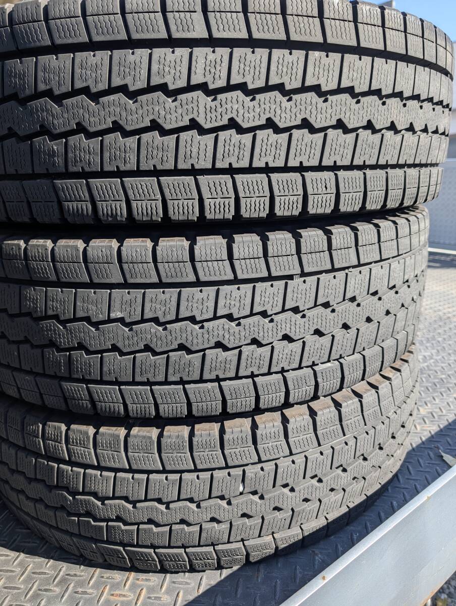 ダンロップ24年製造☆ウインターマックスLT03☆205/70R17.5_画像2