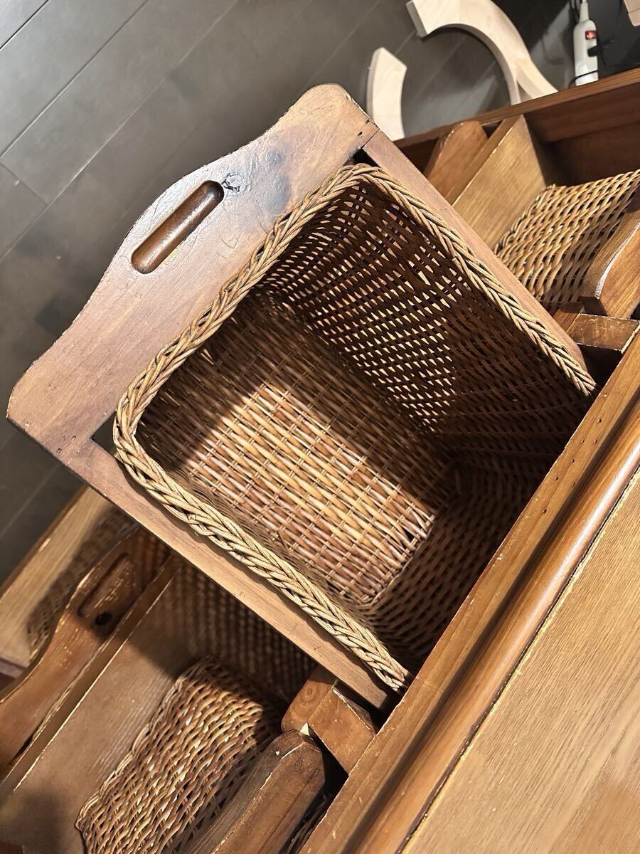 フランス製　パリで購入　木製収納棚_画像3